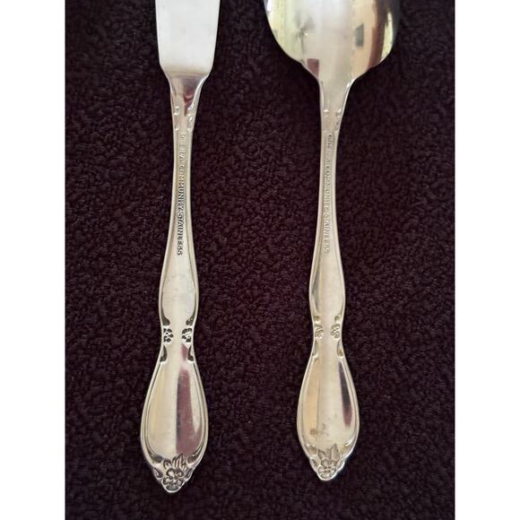 Oneida Community Chatelaine Stainless Flatware one Sugar Spoon  One Butter Knife - Picture 3 of 10